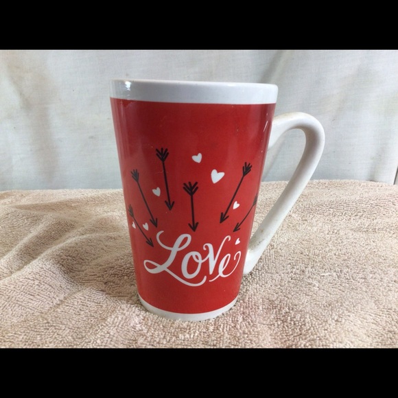 Nice MTY International Ceramic Red and White LOVE Coffee Mug 5” Tall pre-owned - Picture 2 of 7